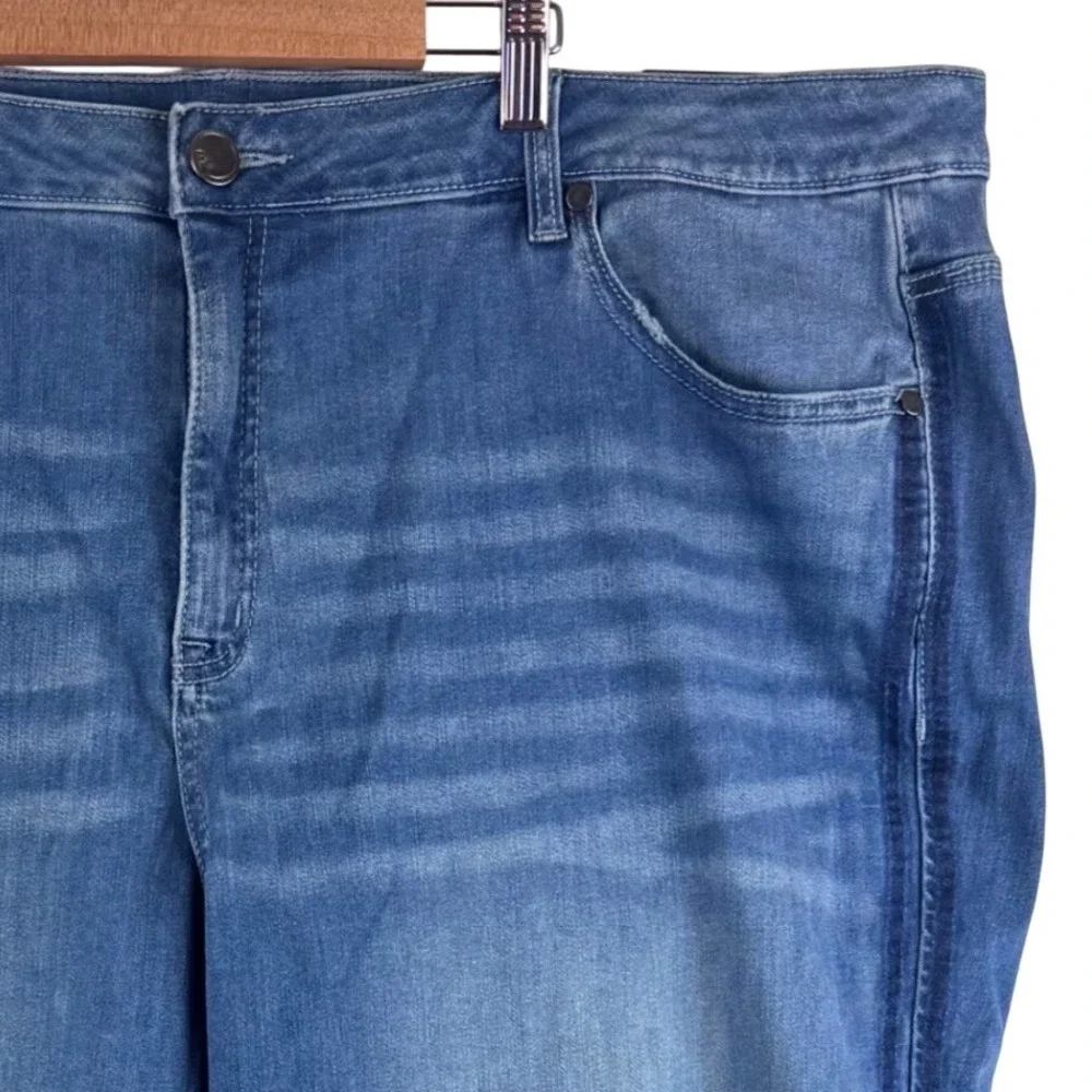 Lane Bryant Super Stretch Ankle Jeans Women 26 Blue Mid Rise Distressed Raw Hem